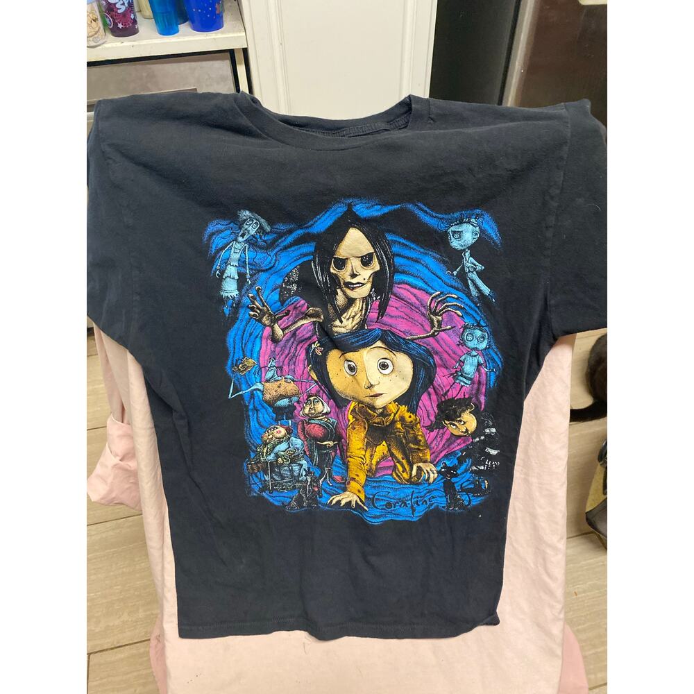 2022 Black Coraline Graphic Shirt Size Large 100% Cotton Laika